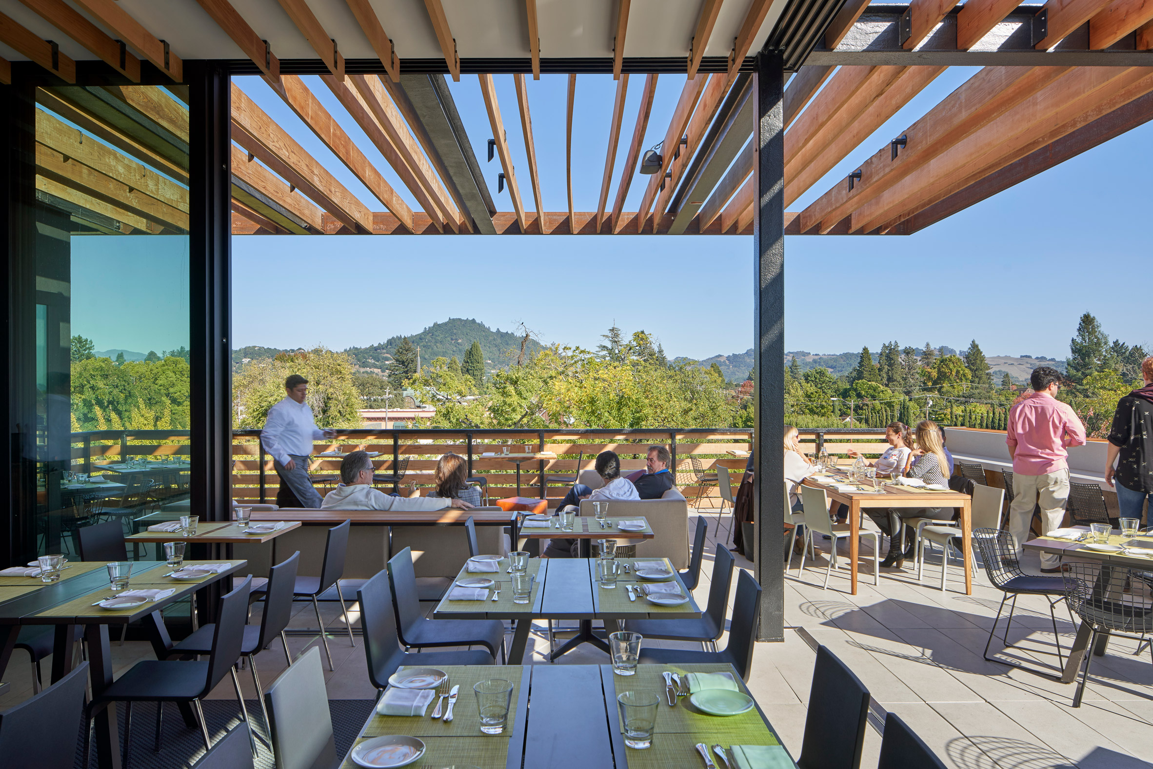 Harmon Guest House in Sonoma, California by David Baker Architects