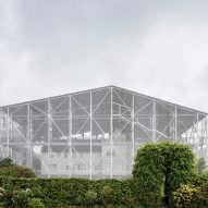 Carmody Groarke builds chainmail shed around Mackintosh's Hill House