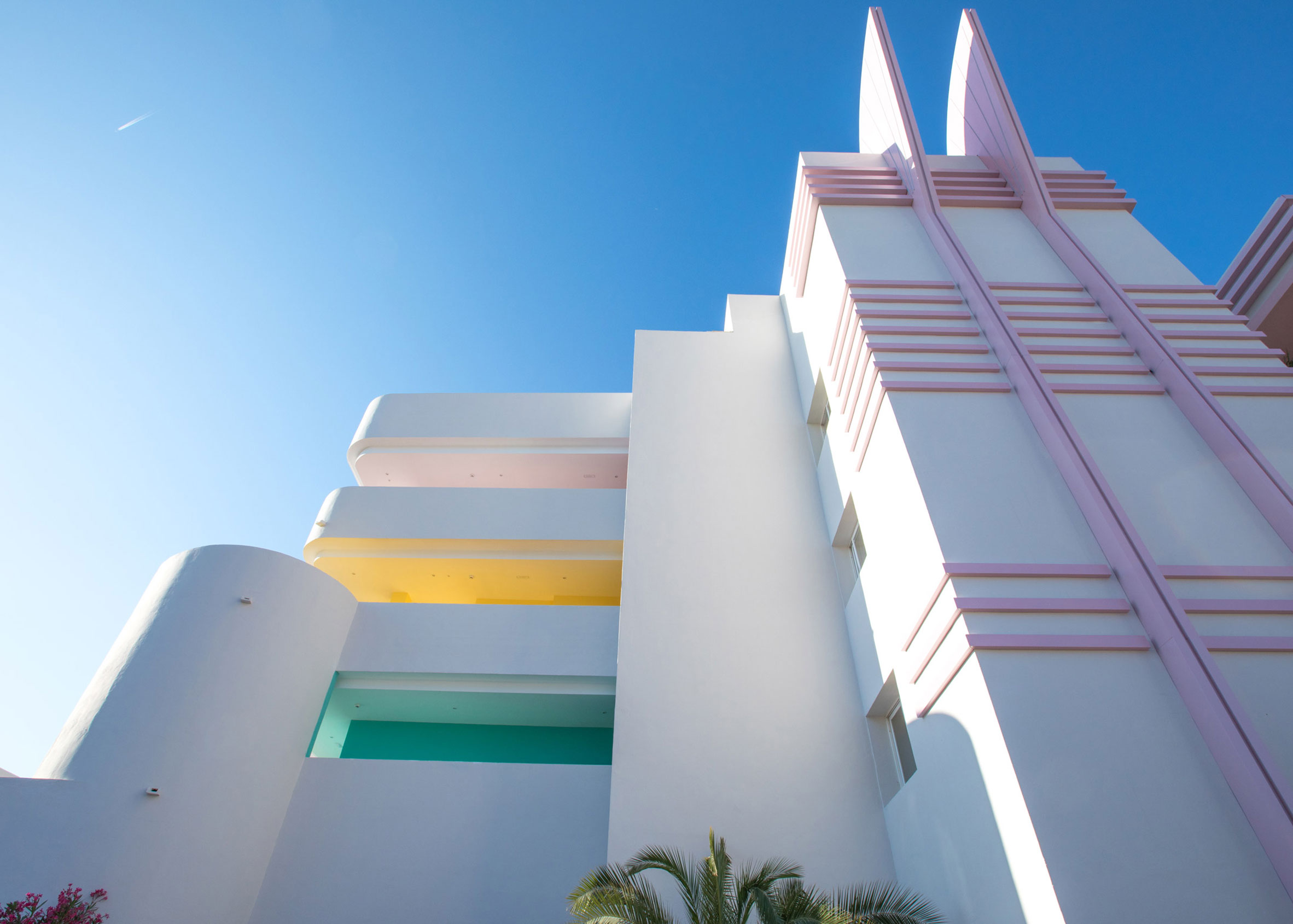 Eight Art Deco Architecture Projects