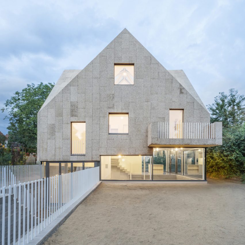 Dezeen Awards 2019 longlist - Corkscrew House, Berlin, Germany, by Rundzwei Architekten is longlisted for urban house