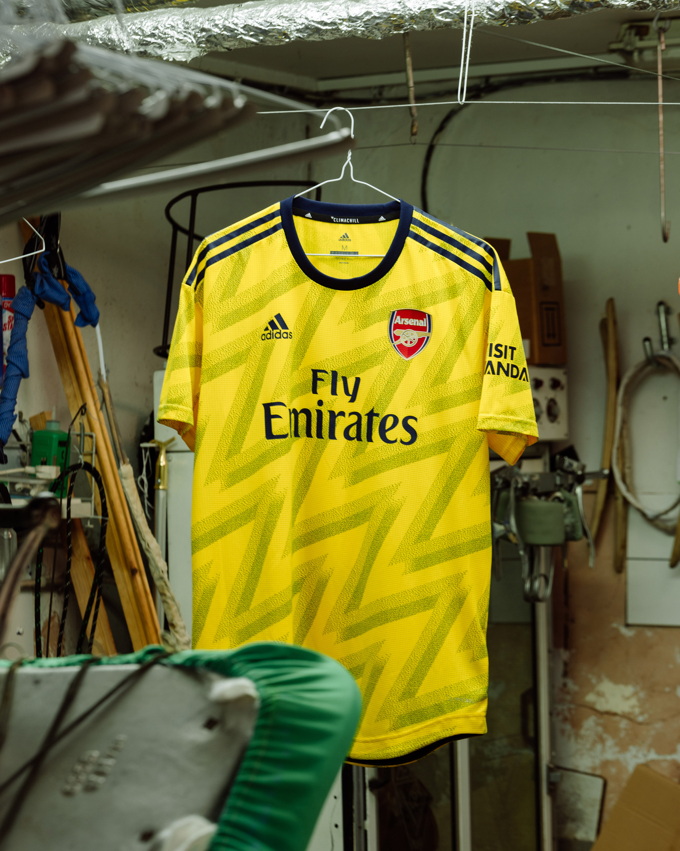 Adidas revives iconic "bruised banana" shirt for Arsenal away
