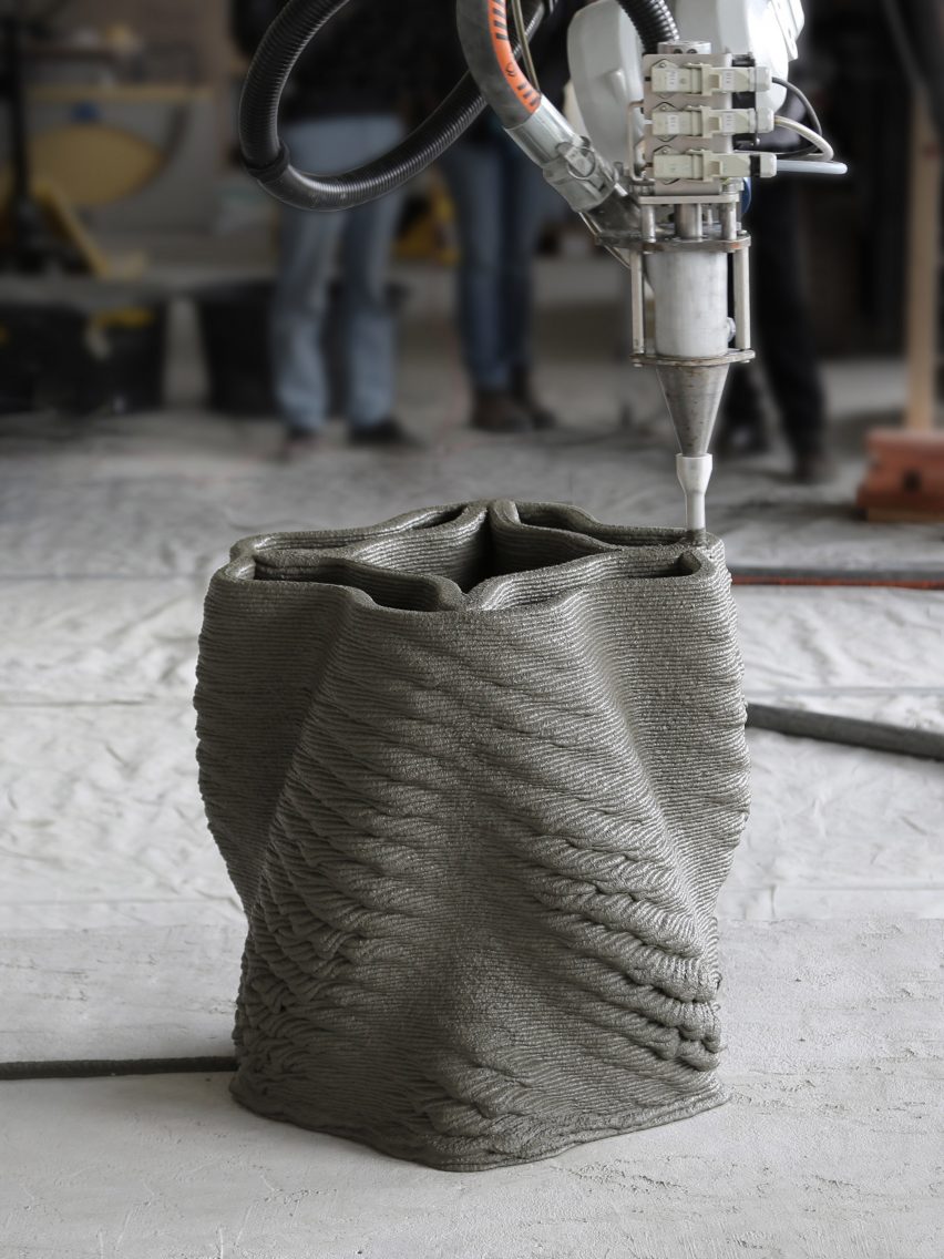 Concrete Choreography 3D-printed pillars by students at ETH Zurich