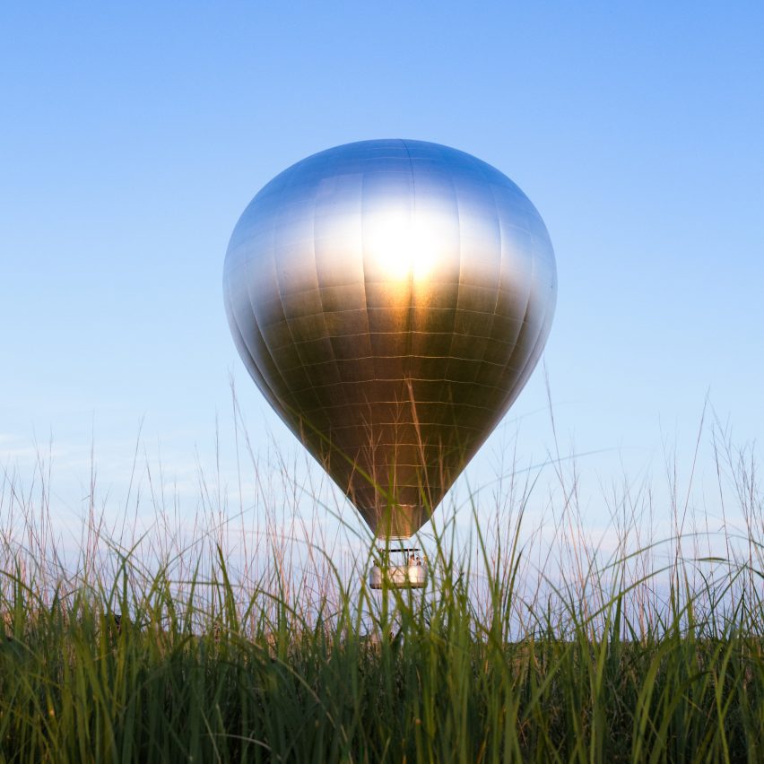 Watch Doug Aitken's mirrored hot air balloon take flight