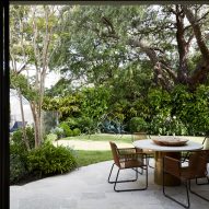 Peppertree Villa by Luigi Rosselli Architects