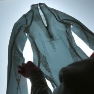 Rosie Broadhead weaves bacteria into clothing fibres to create a second skin
