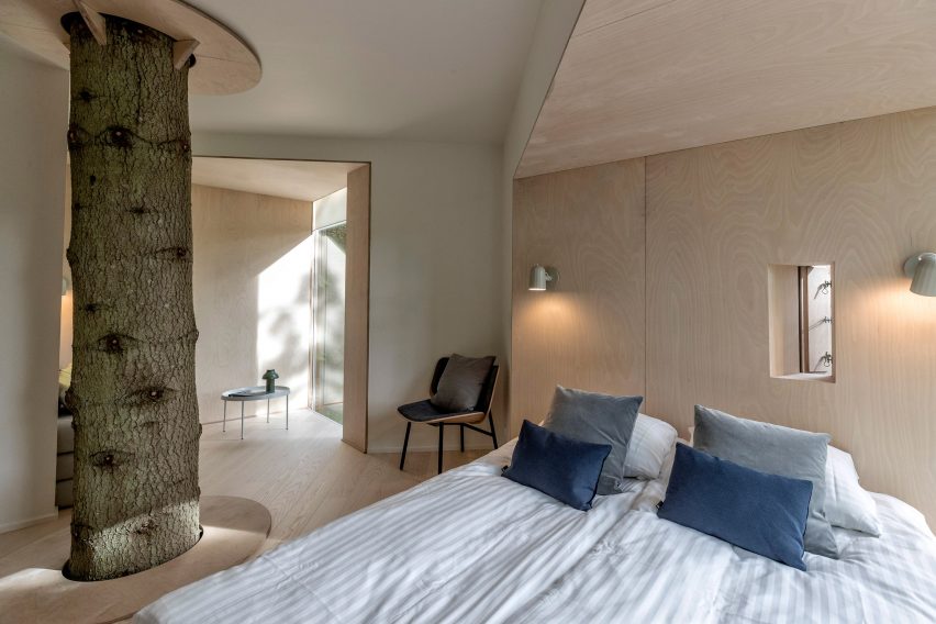 Treetop hotel cabin for Løvtag by Sigurd Larsen