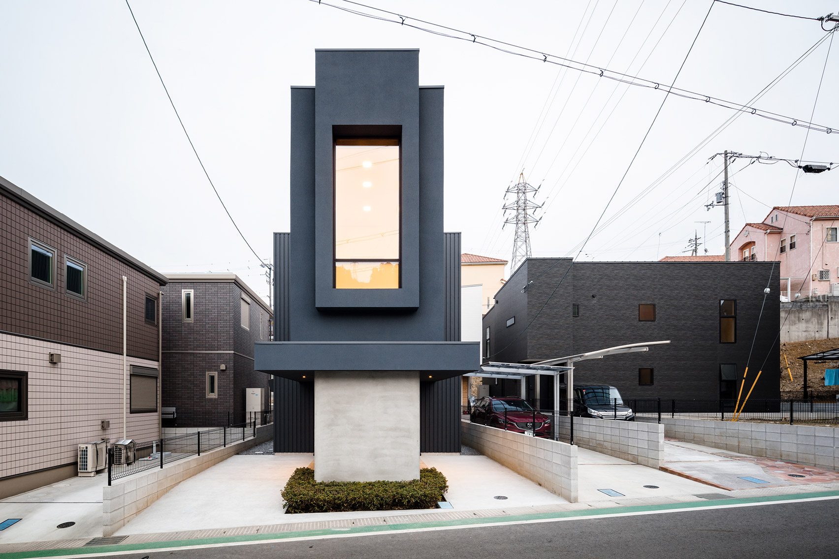 Slender House by FORM/Kouichi Kimura