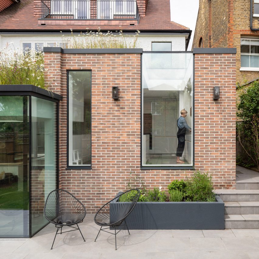 Fraher & Findlay adds wildflower-topped extension to London house