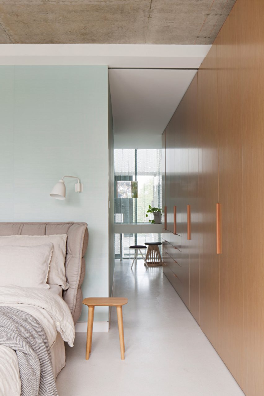 Wellington Street Mixed Use wardrobe wall by Matt Gibson Architecture and Design