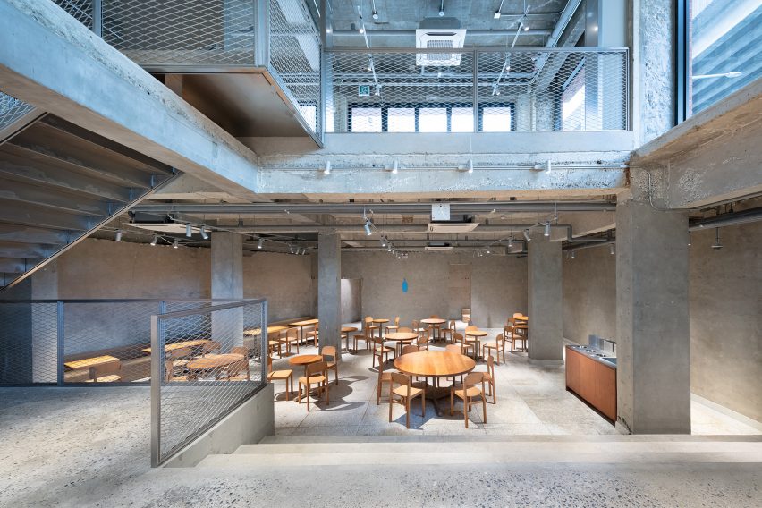 Blue Bottle Coffee cafe in Seongsu by Schemata Architects