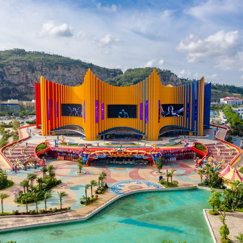 The Chimelong Theatre by Stufish