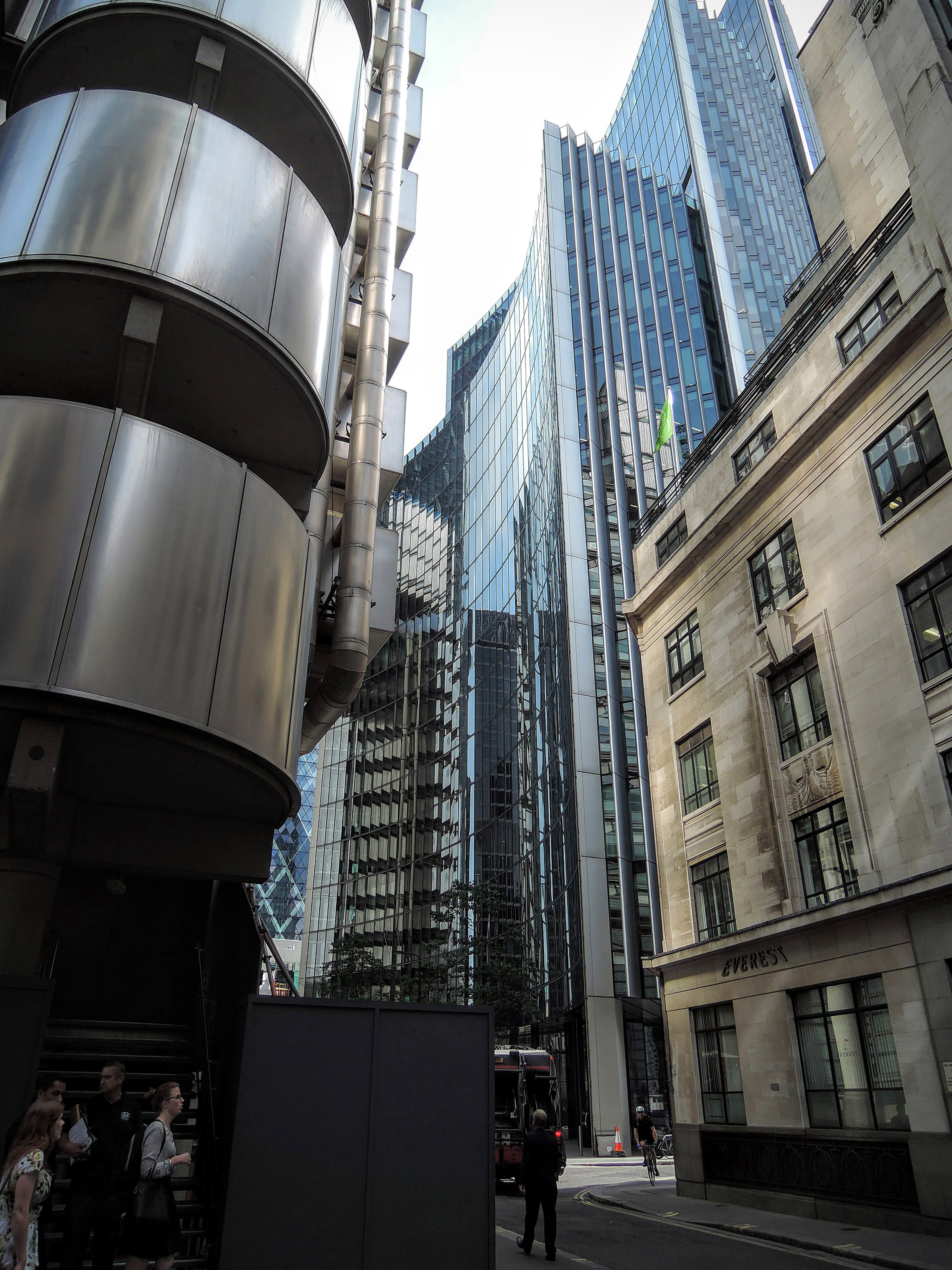 City of London introduces wind tunnel guidance for skyscrapers
