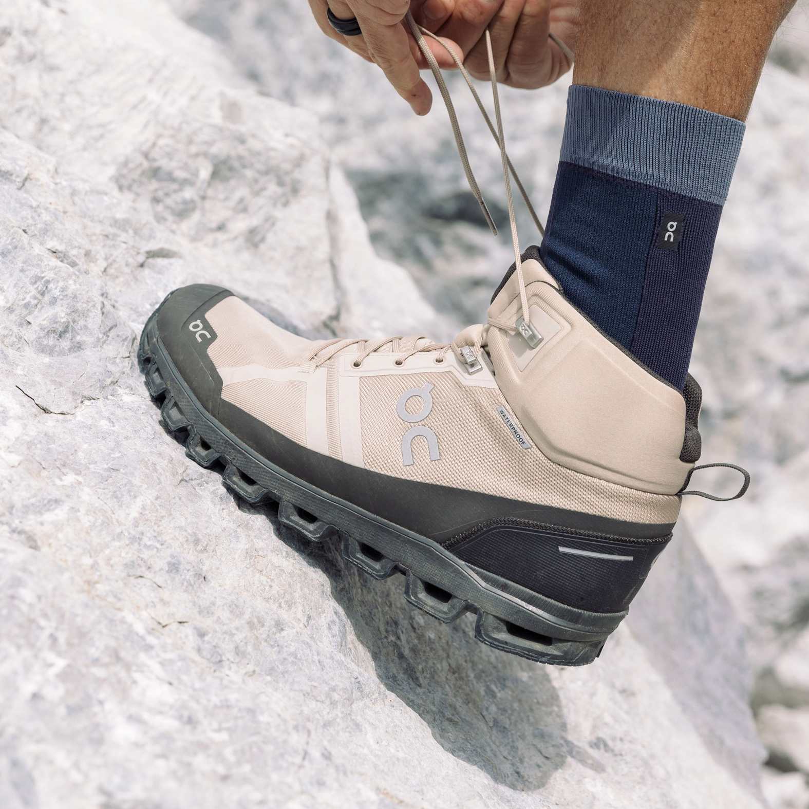 on cloud hiking shoes