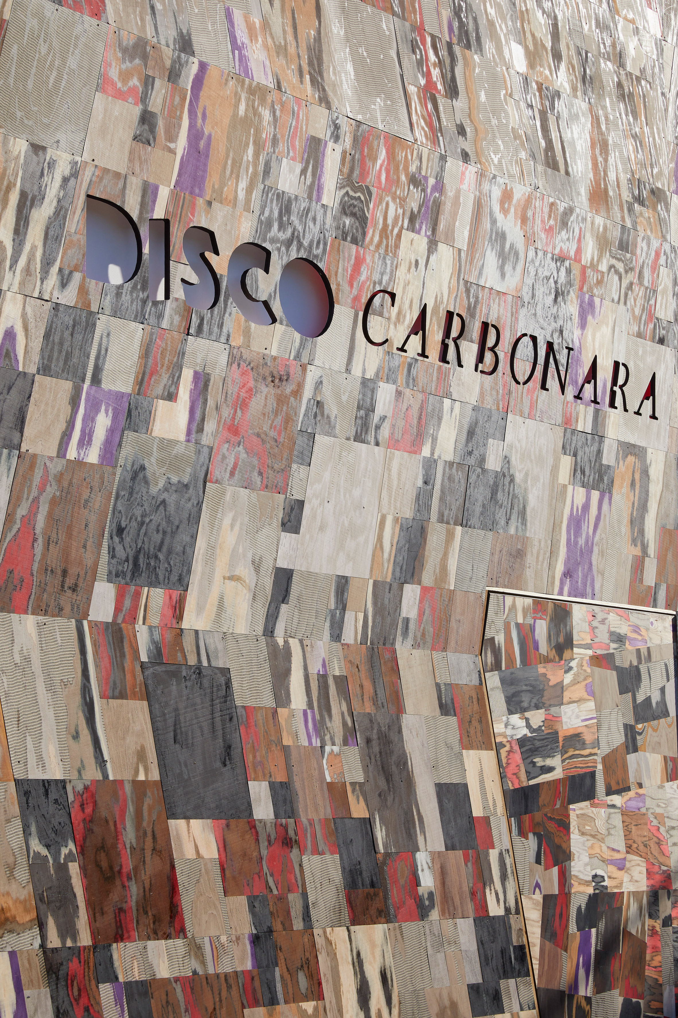 Disco Carbonara Martino Gamper installation