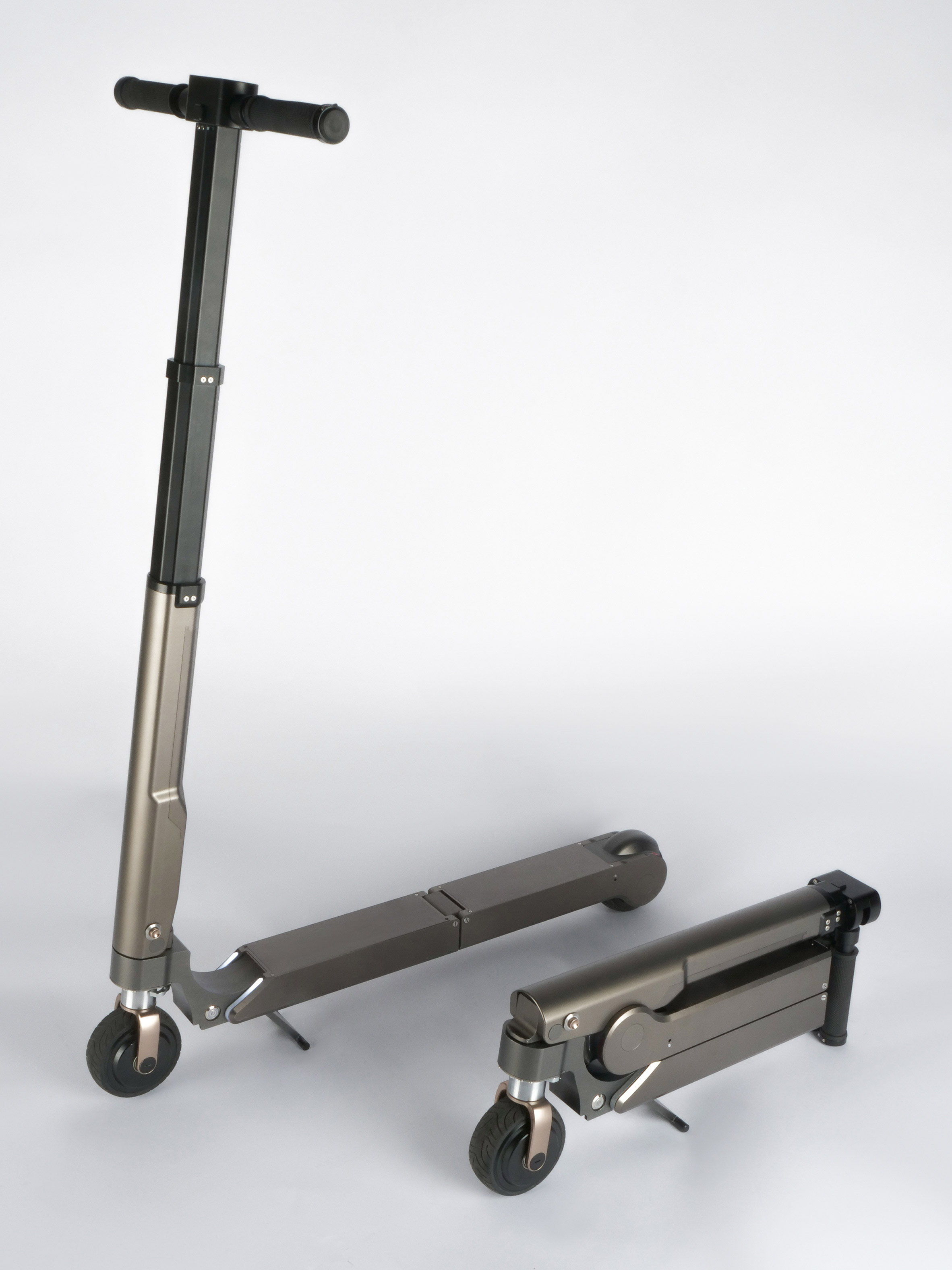 A size comparison of the Hyundai scooter folded and unfolded