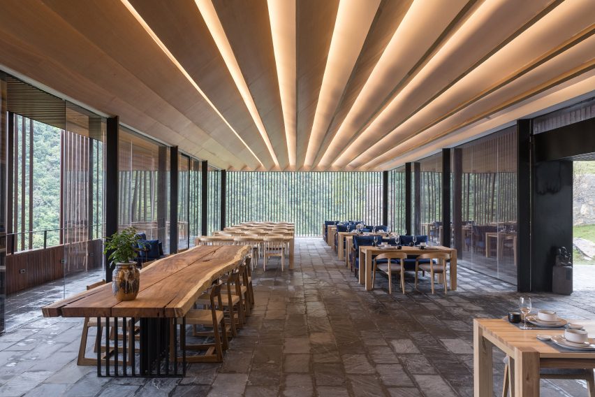 Mountain Bar and Restaurant by ZJJZ Atelier