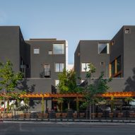 Jeff Svitak arranges San Diego apartment block around open courtyards and decks