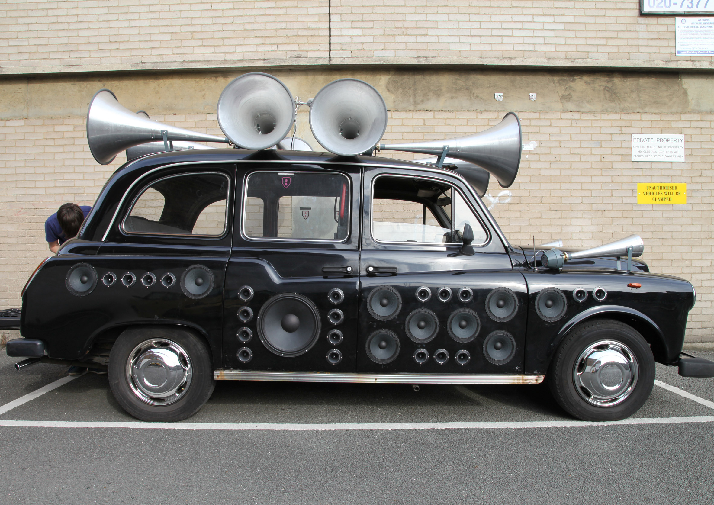 Yuri Suzuki sound design: Sound Taxi
