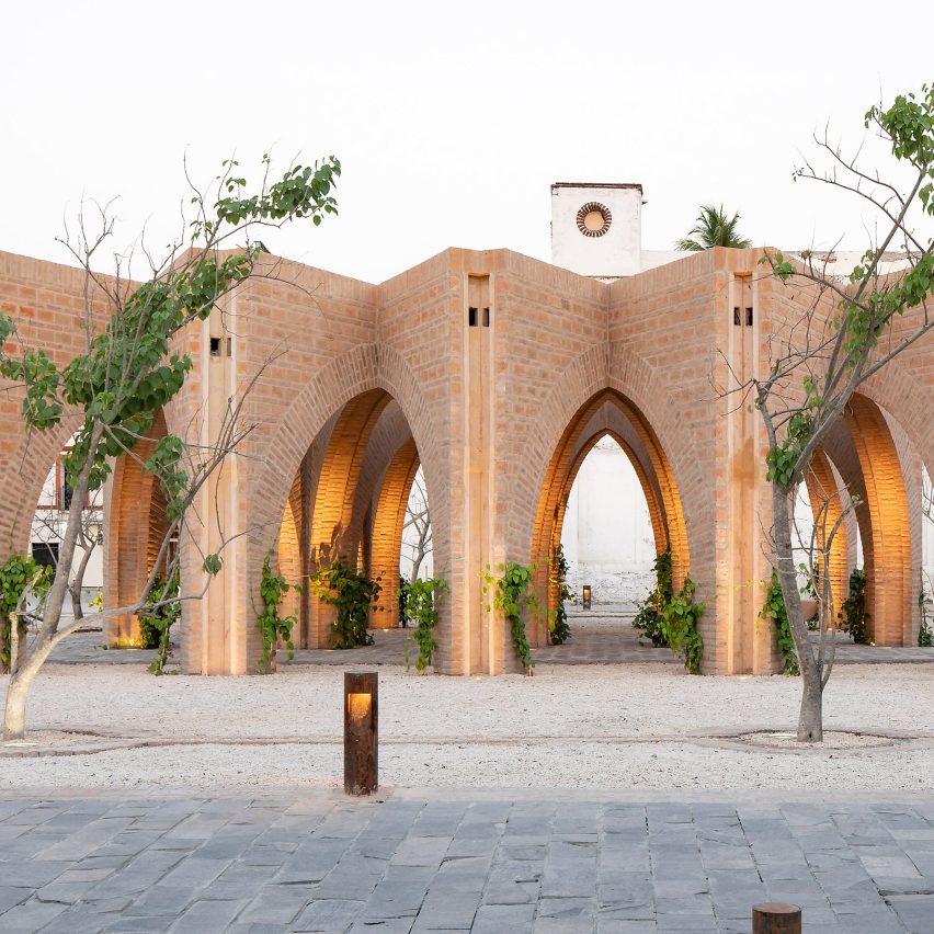 Brick arcade by MMX revitalises earthquake-hit public square in Mexico