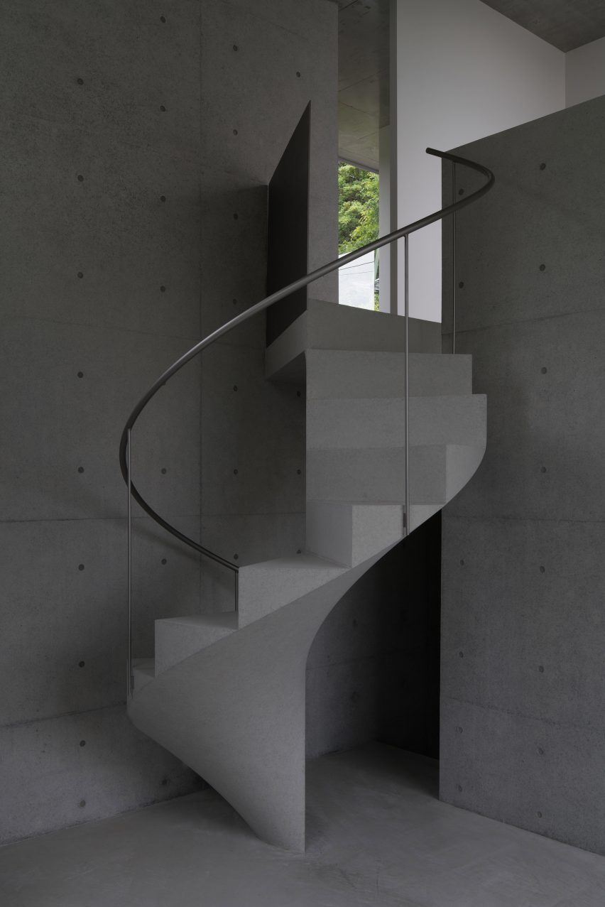 House in Ashiya by Kazunori Fujimoto Architects & Associates
