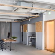 Panda minimal office by Shimpei Oda Architect Office and Atelier Loowe