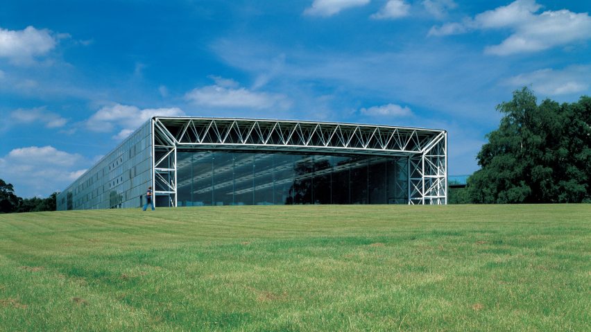 High-tech architect Norman Foster: Sainsbury Centre for the Visual Arts by Norman Foster