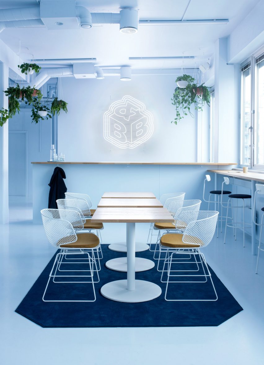 Kvistad Creates Tonal Workspaces Inside Oslo Office