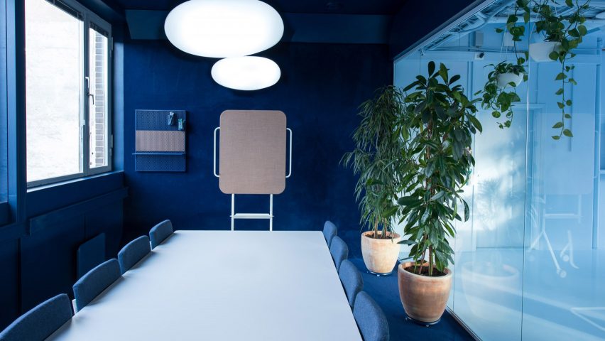 Kvistad Creates Tonal Workspaces Inside Oslo Office