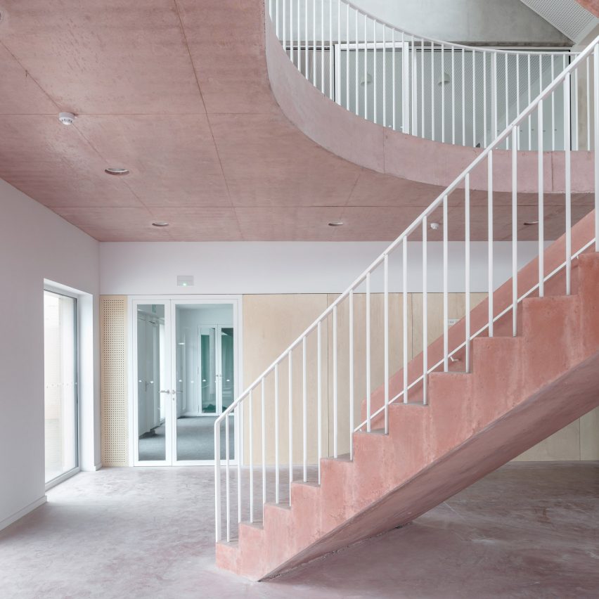 School Zarren with pink concrete stair by Felt in Belgium
