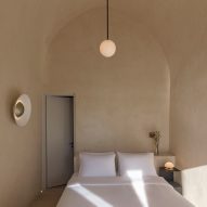 Two holiday residences in Fira by Kapsimalis Architects