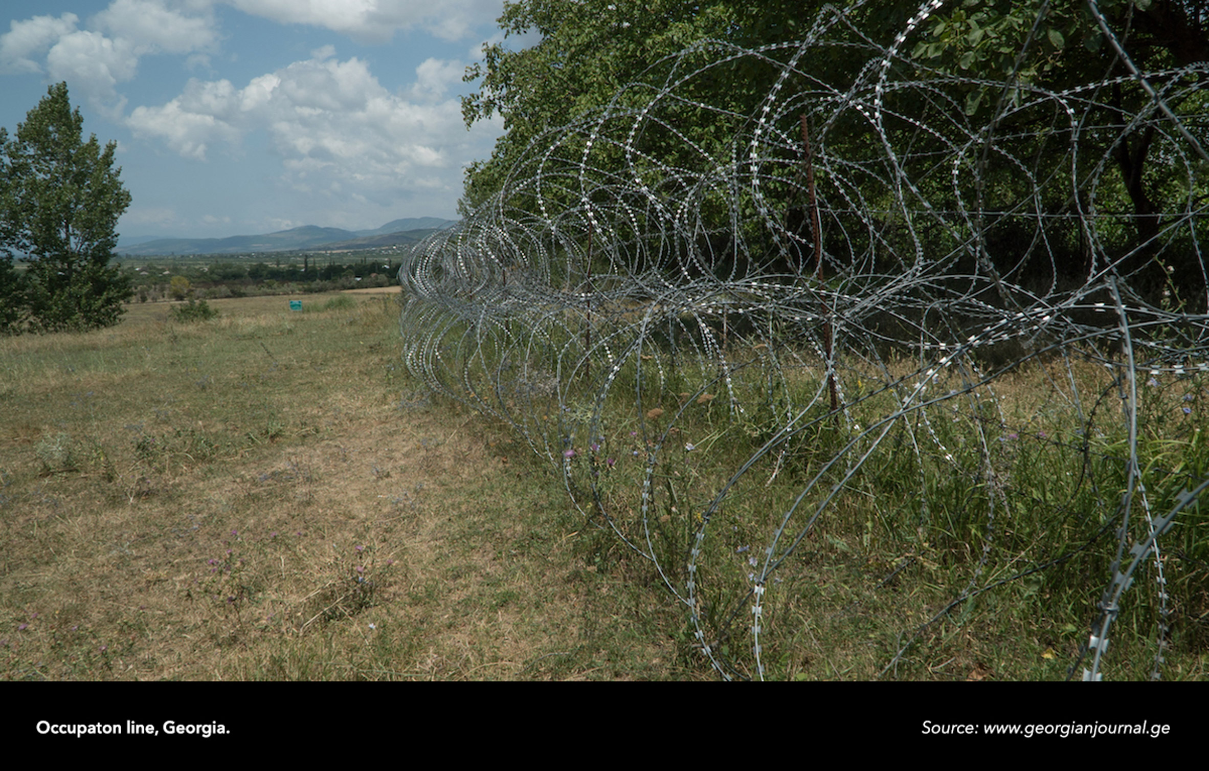 Irakli Sabekia turns razor wire fence into radio transmitter to protest Russian invasion of Georgia