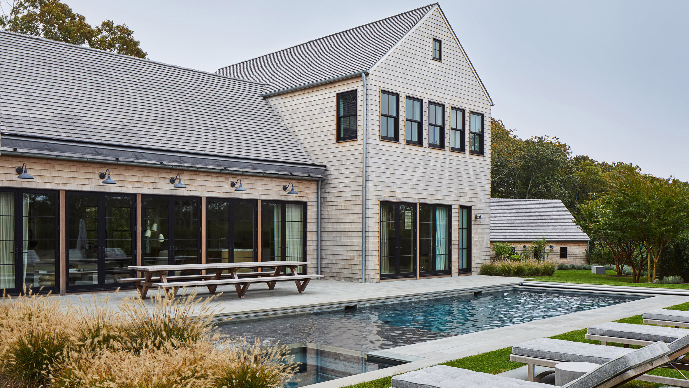 KOS+A builds cedar-clad Amagansett house with wood interiors