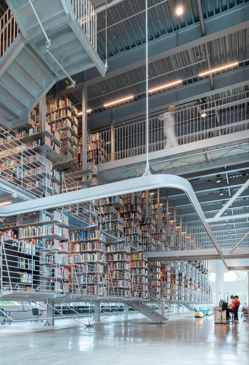 Cornell Fine Arts Library by Wolfgang Tschapeller