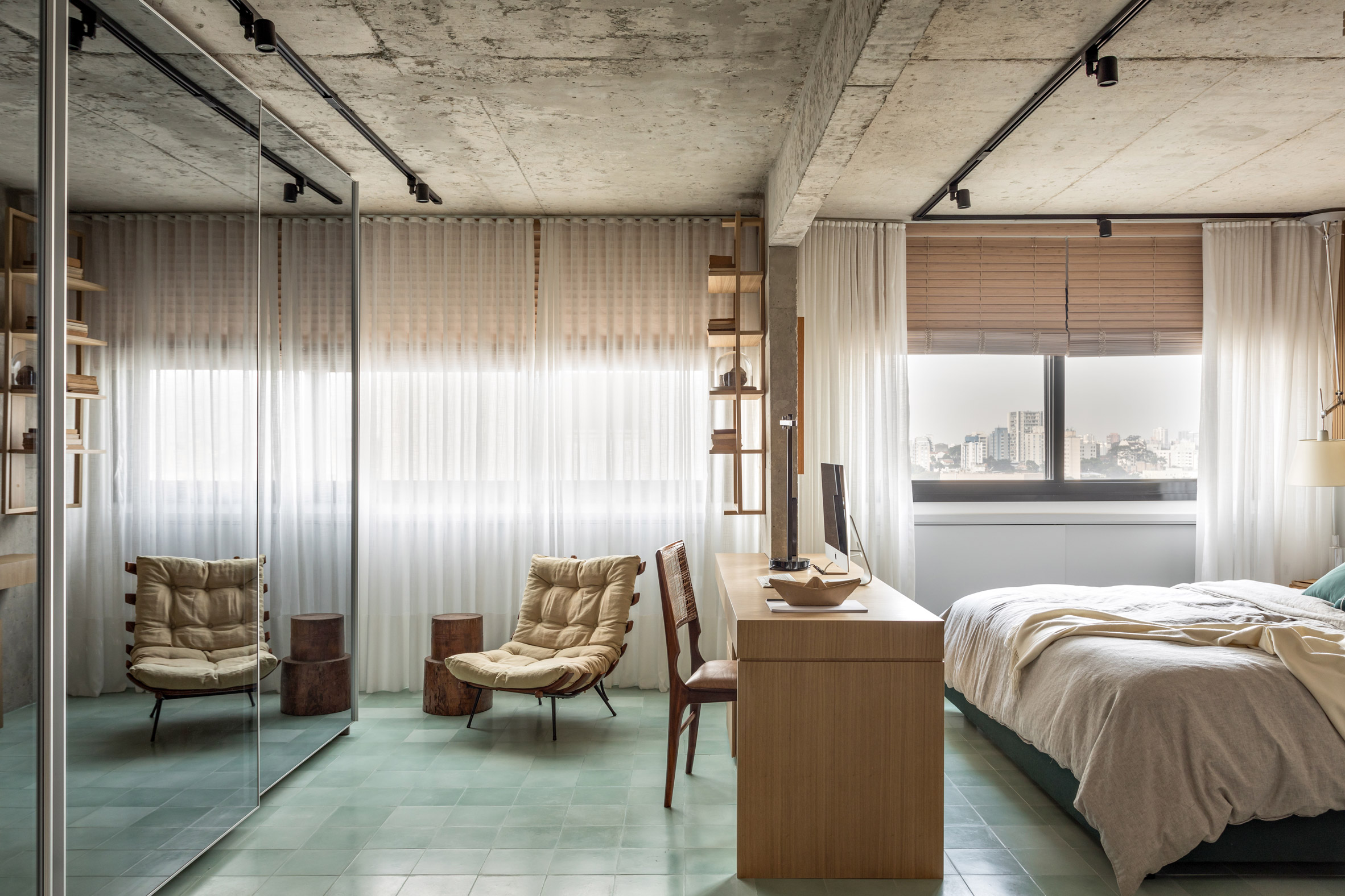 GM Apartment by NJ+