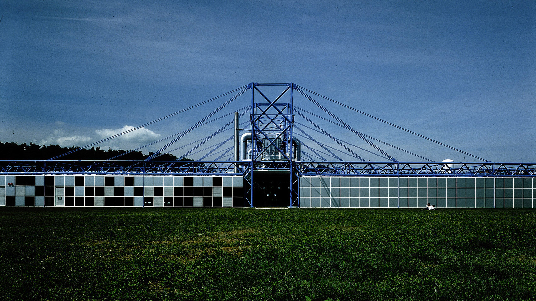 Inmos Microprocessor Factory is Richard Rogers' high-tech factory prototype