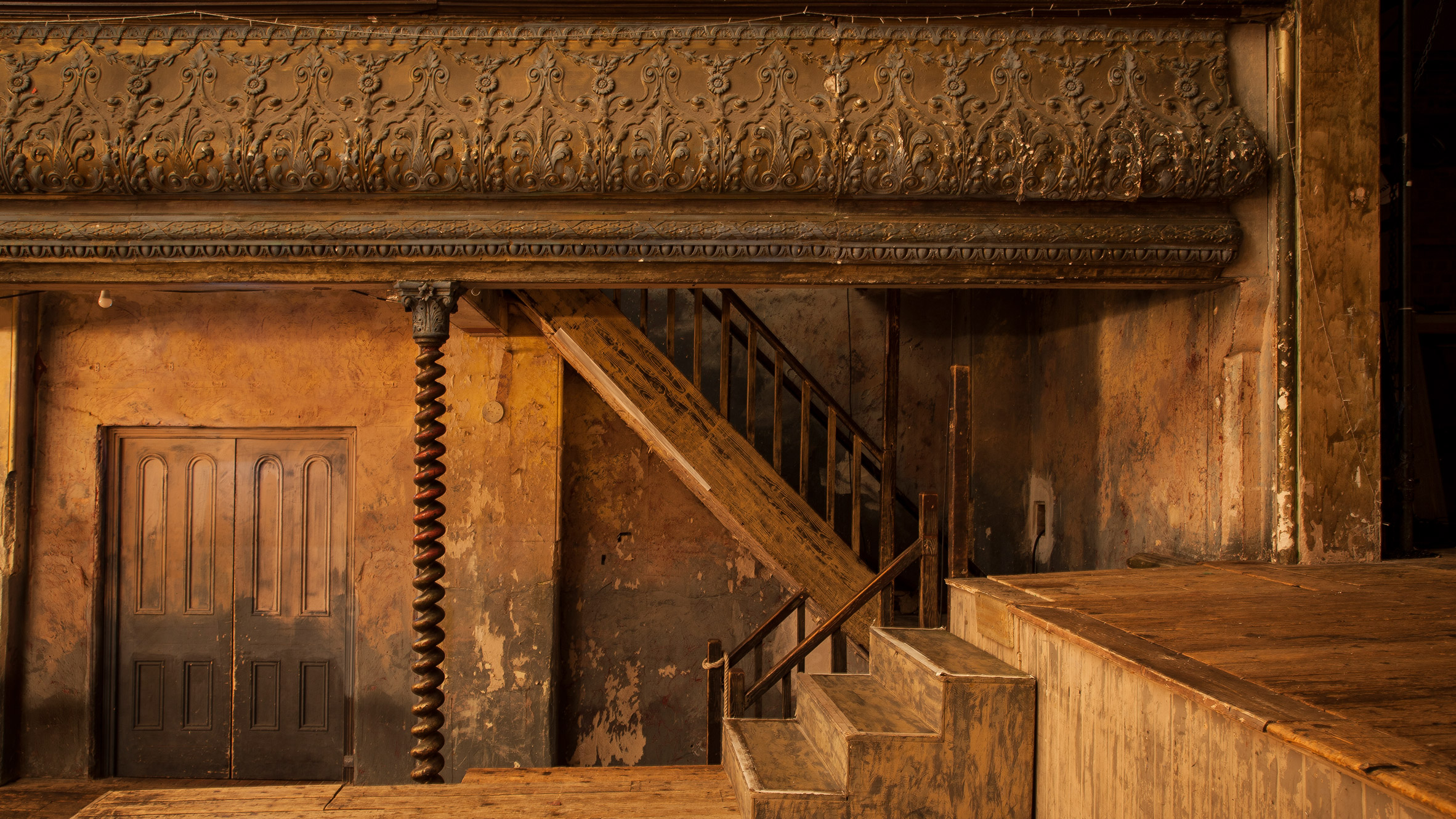 Competition: win a copy of London’s Great Theatres by Simon Callow and Derry Moore