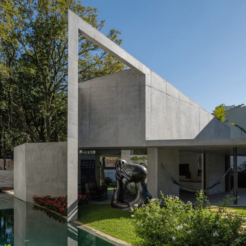 Angular roof tops concrete garden annex for São Paulo home