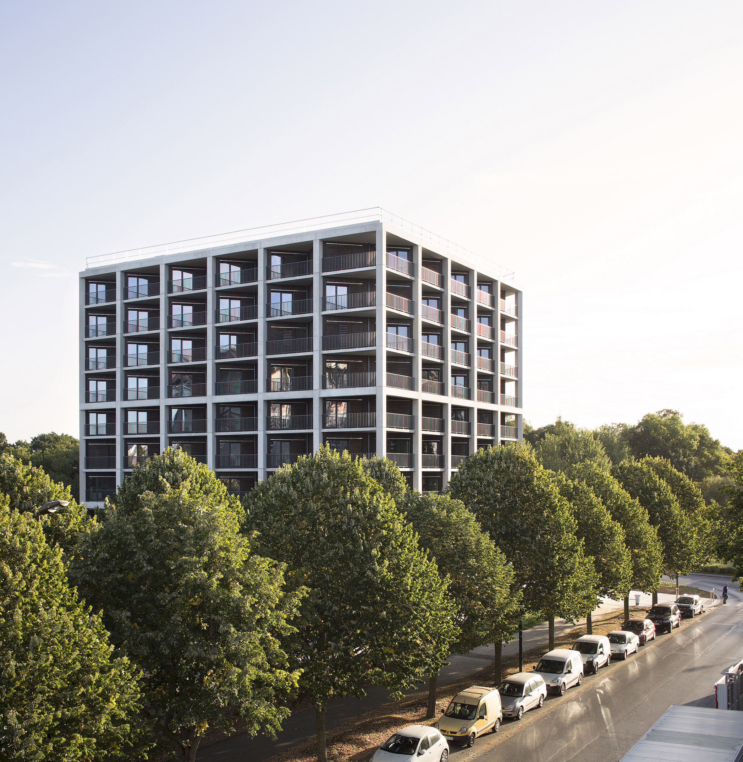 Student housing block by Atelier Villemard et Associés (AVA) in Champs-sur-Marne