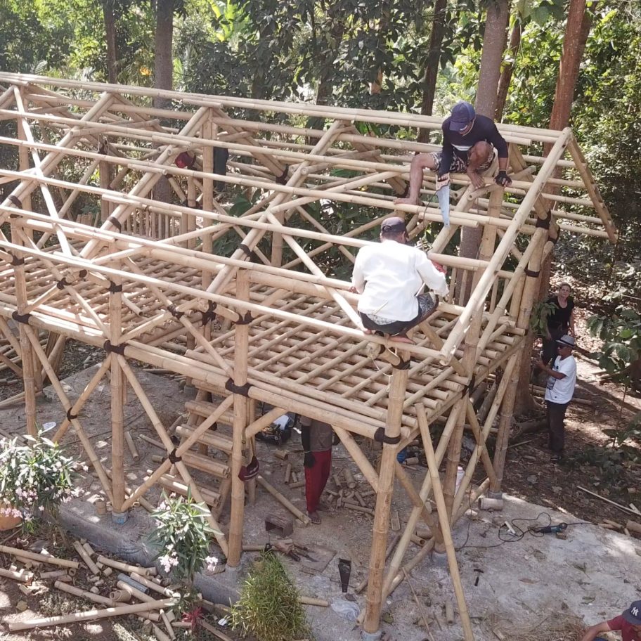 Zav Architects Builds Home With Veiled Balconies For Orphaned Iranian Girls 2040