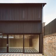Windsor Road outbuilding house by Russell Jones