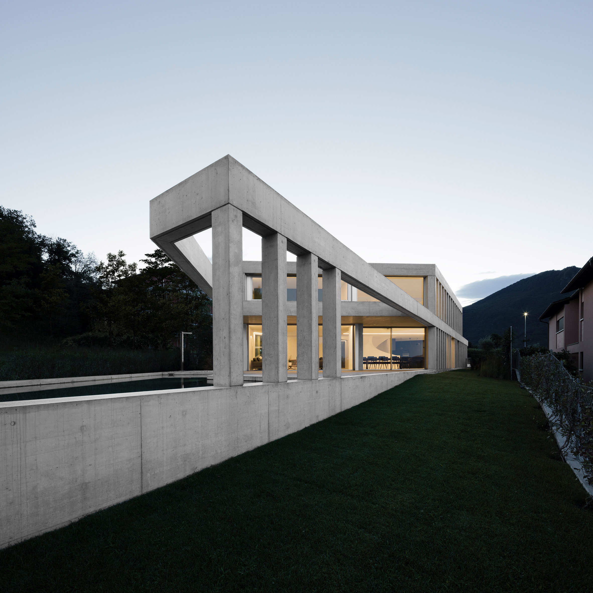 Concrete Villa Comano by DF-DC