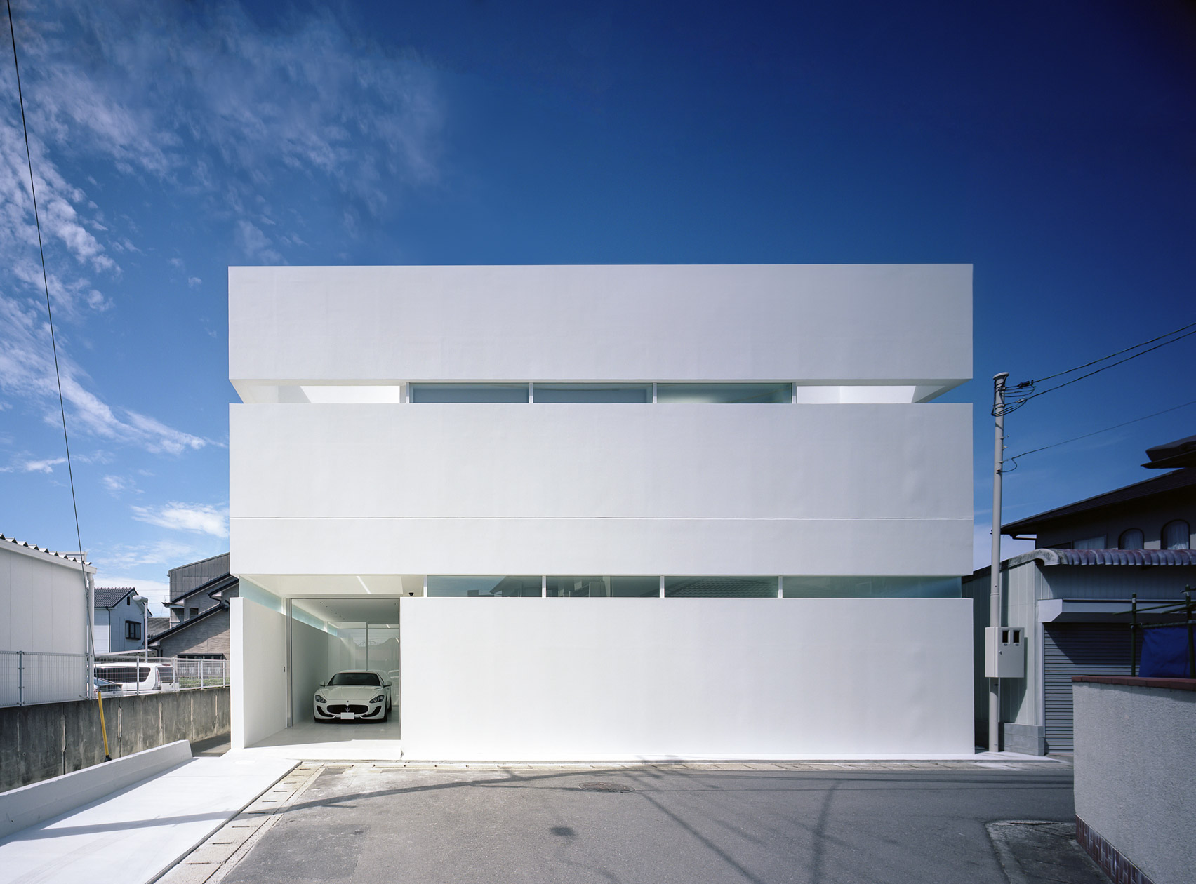house-in-takamatsu-fujiwaramuro-architects-japanese-houses-architecture-minimal_dezeen_1704_col_17.jpg