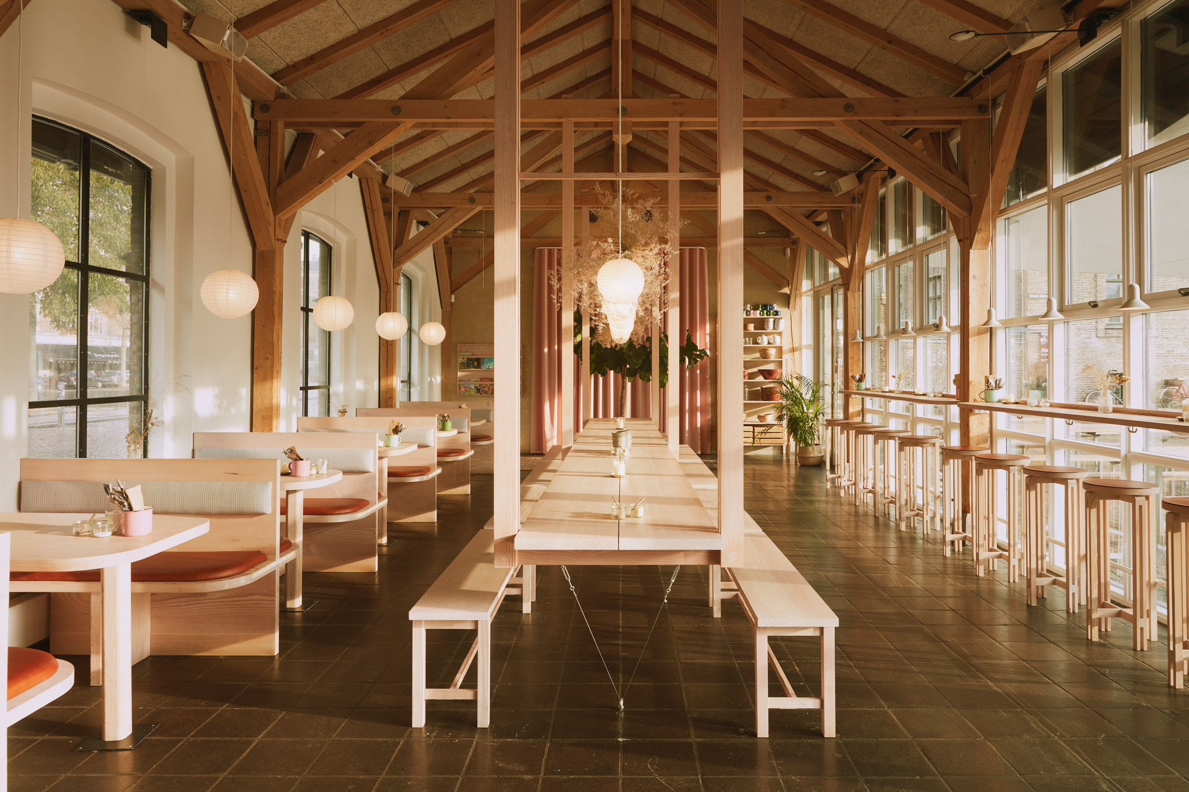 Hverdagen restaurant in Copenhagen, designed by Vermland