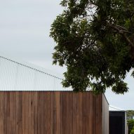 Point Lonsdale House by Edition Office