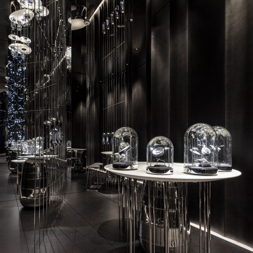 Baranowitz + Kronenberg creates charcoal interiors for Âme jewellery store