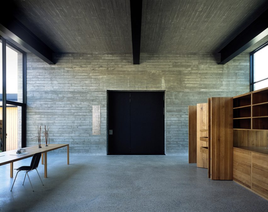 Atelier Monika Sosnowska by Architecture Club interior