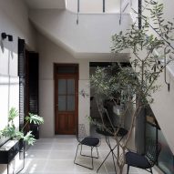 Hernan Landolfo and Marcos Asa top courtyard house in Argentina with glass extension
