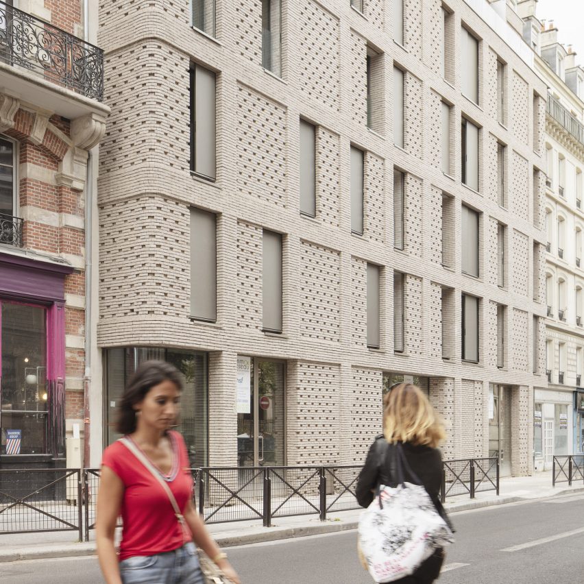 Paris social housing by Avenier Cornejo