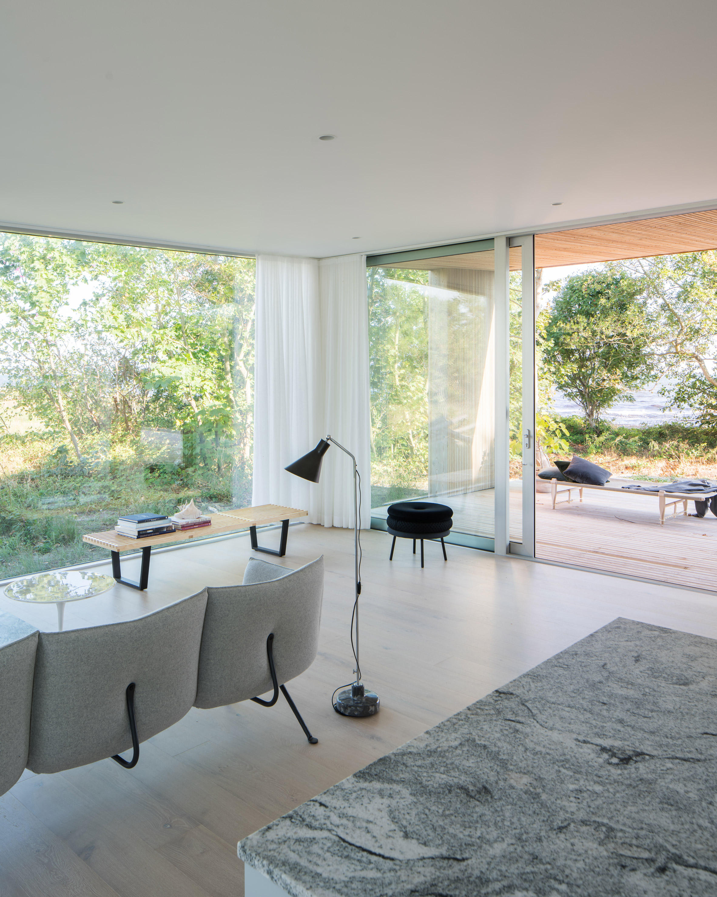 Living room of Summerhouse H by Johan Sundberg