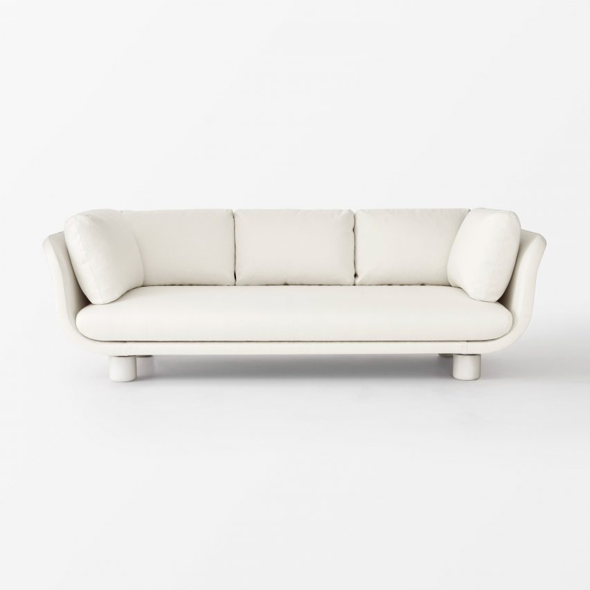 Famna Sofa By Taf Supports The Sitter, Roll Top Bath Sofa